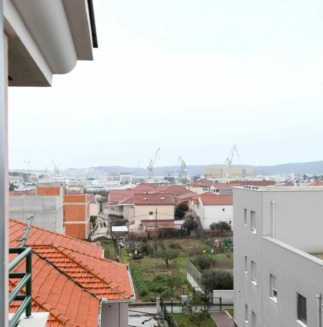 Apartman Siki Τρογκίρ